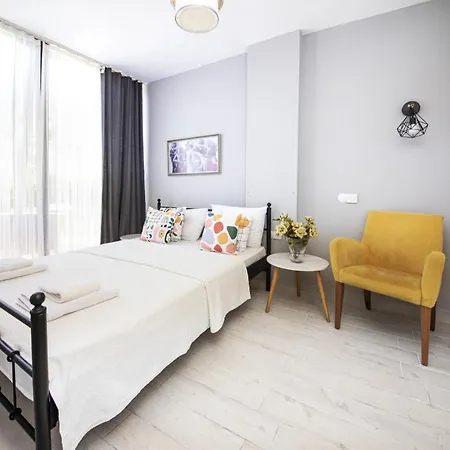 Secluded With A Mesmerizing Garden In Milas
